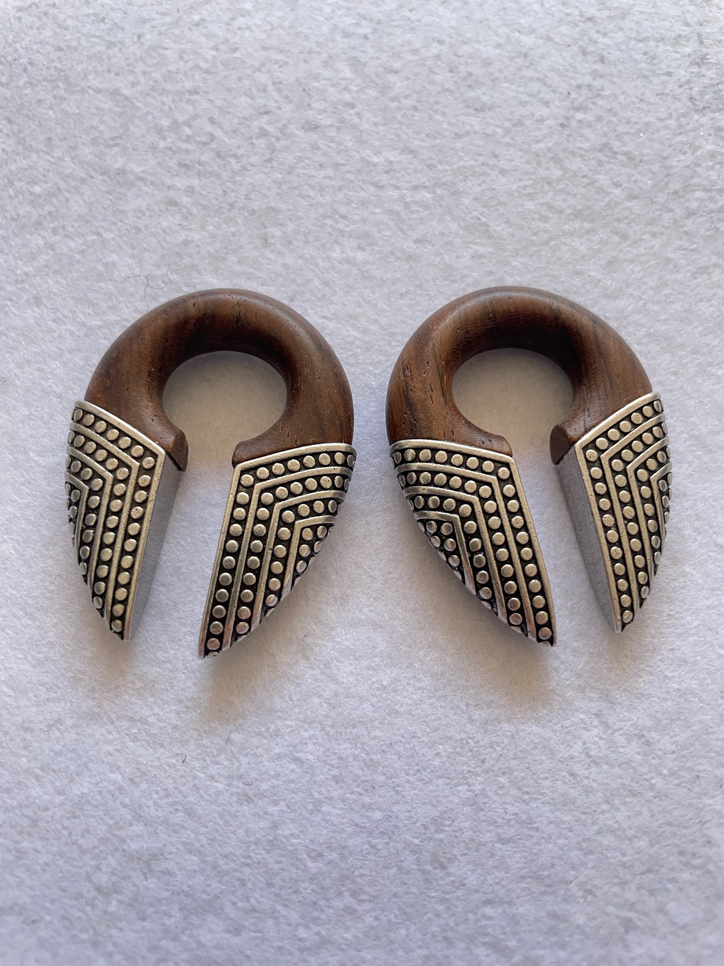 Pesos de madera Tarhu