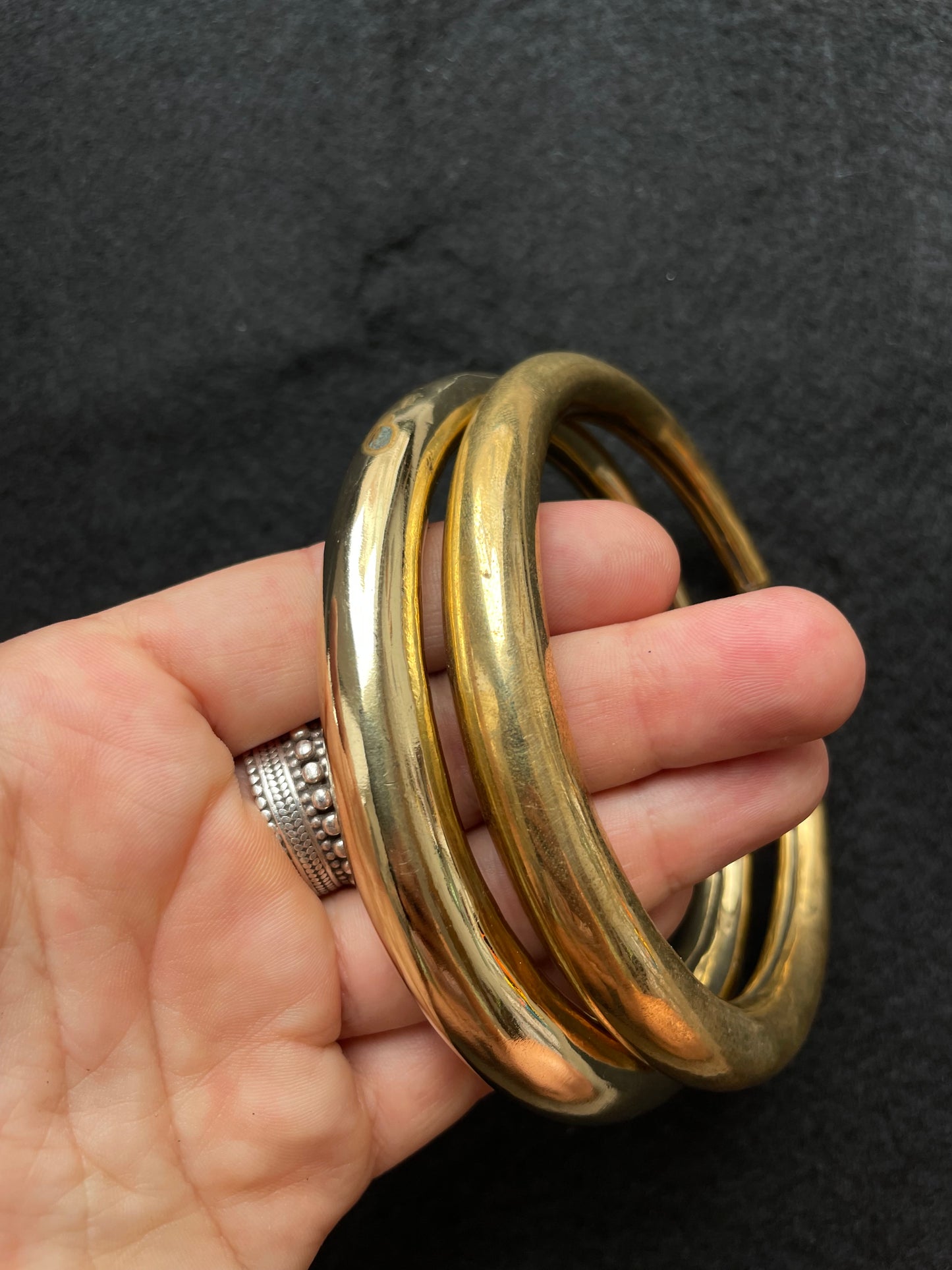 Set 2 tobilleras doradas